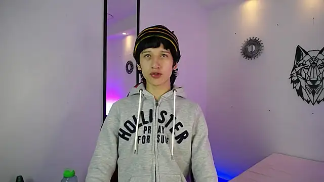 Emo Boy  online show from December 20, 12:52 pm