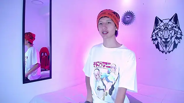 Emo Boy  online show from January 15, 12:41 pm