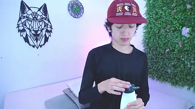 Emo Boy  online show from November 22, 12:48 pm