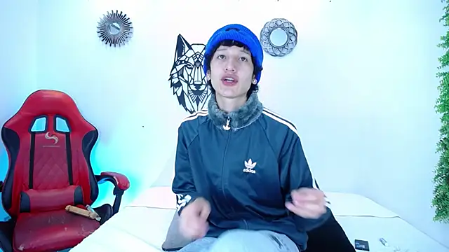 Emo Boy  online show from November 13, 12:53 pm