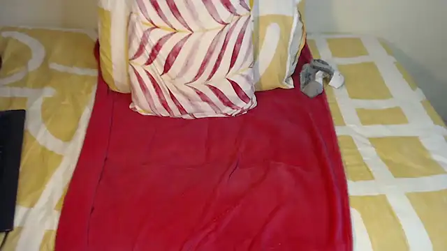 Tillah87 online show from October 30, 7:55 pm