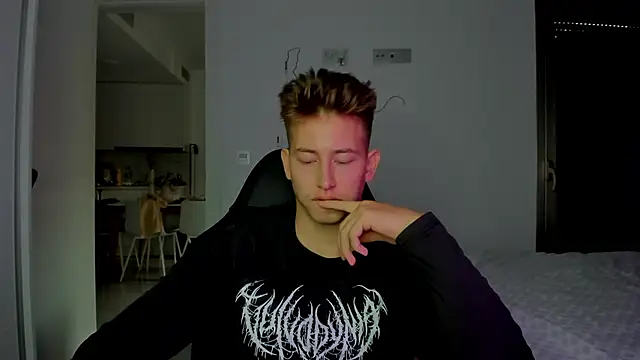 find0m master online show from February 15, 1:54 pm