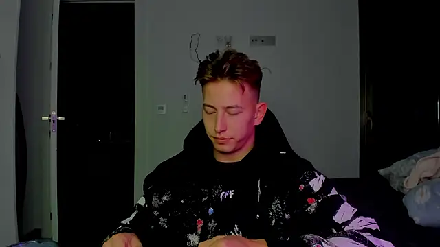 find0m master online show from February 4, 8:15 pm