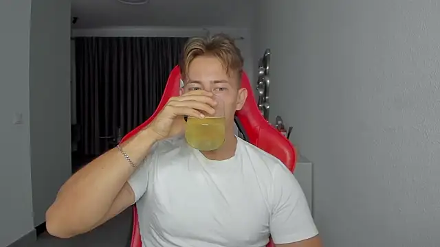 find0m master online show from October 24, 9:19 am