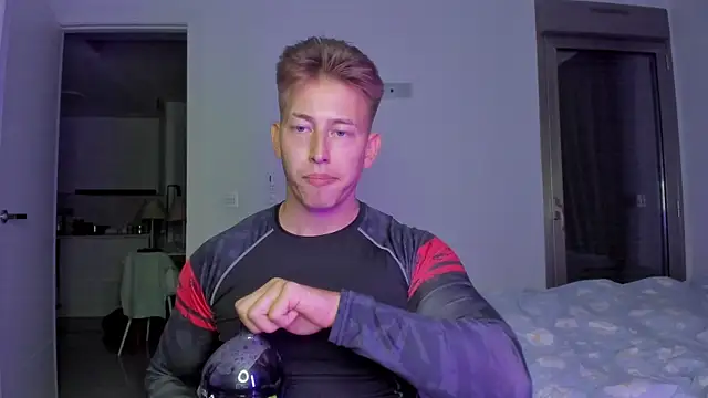 find0m master online show from December 15, 10:04 pm