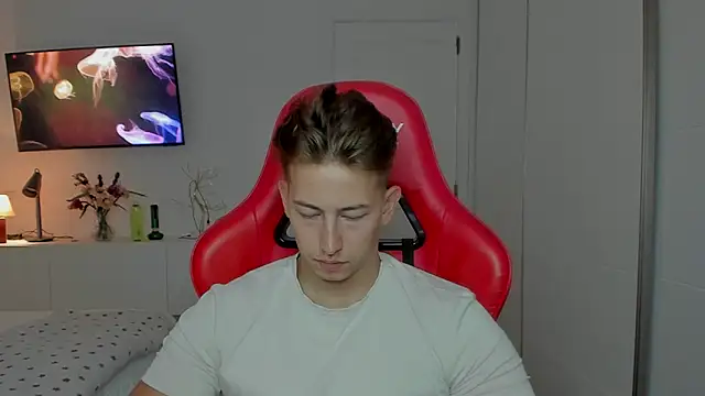 find0m master online show from October 18, 3:14 pm