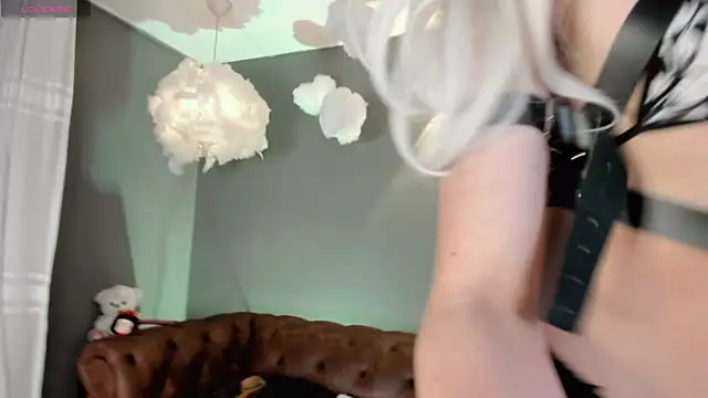 Oasis Fairy online show from November 16, 2:11 pm