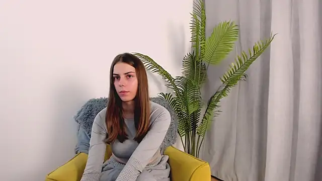 ElaineRothwell online show from October 11, 3:24 pm