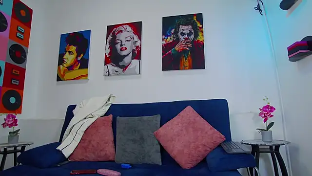 Aranzza Ross online show from January 11, 2:46 pm