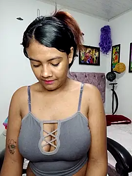 vannesitha25 online show from December 3, 2:38 pm