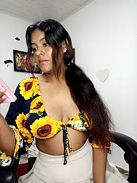 vannesitha25 online show from November 5, 1:14 pm