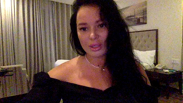 Fayronna online show from February 10, 3:55 pm