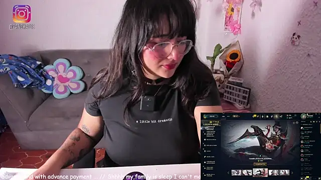 Emilycollei online show from February 22, 7:00 am