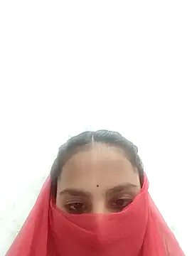 Snapshot of RAYI_Queen_15 chatting on November 29, 3:34 pm RAYI Queen 15 online show from November 29, 3:34 pm