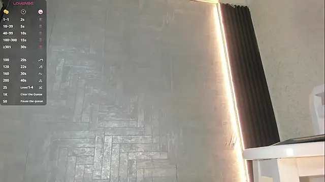 Snapshot of Alisson_Steelersexy chatting on June 14, 8:21 pm Alisson Steelersexy online show from June 14, 8:21 pm