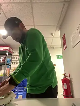 Snapshot of Nasho172737 chatting on November 24, 5:13 pm Nasho172737 online show from November 24, 5:13 pm