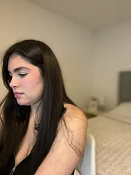 Isabella LaRue online show from March 24, 11:05 pm