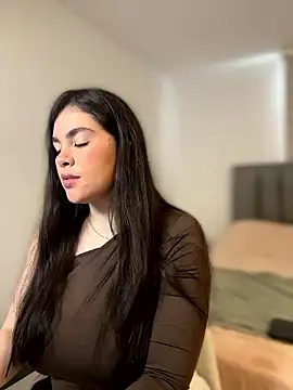 Isabella LaRue online show from January 11, 6:59 pm