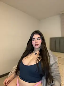 Isabella LaRue online show from April 13, 2:15 am