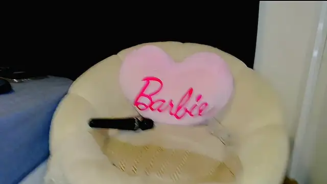 Horny beautyyy online show from December 19, 12:51 pm