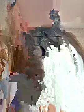 MayaGlow online show from November 3, 5:45 am