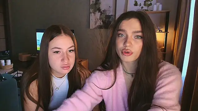 MayaGlow online show from November 23, 5:39 am