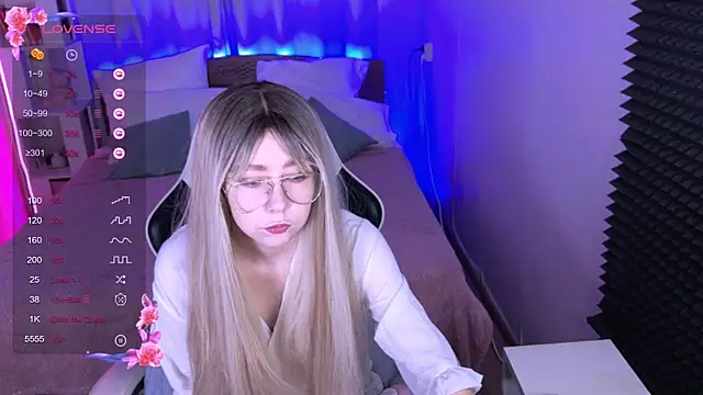 sofiisun online show from October 22, 2:22 am