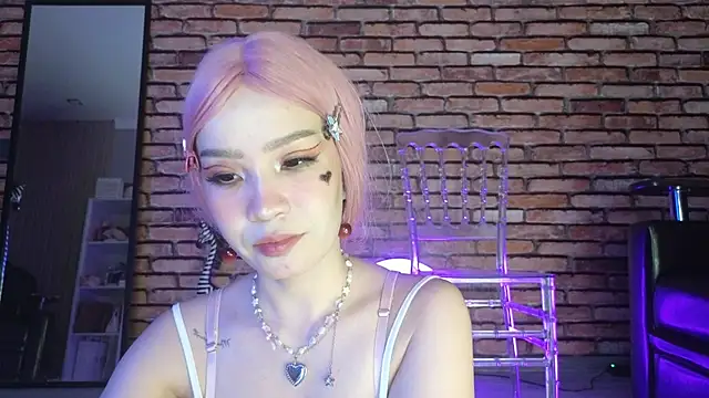 Snapshot of saya_li1 chatting on October 31, 9:11 pm saya li1 online show from October 31, 9:11 pm