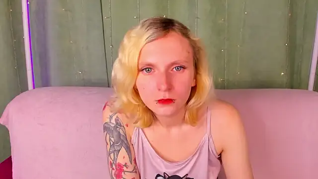 LikiLips online show from June 19, 1:11 am
