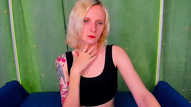 LikiLips online show from March 19, 1:05 am