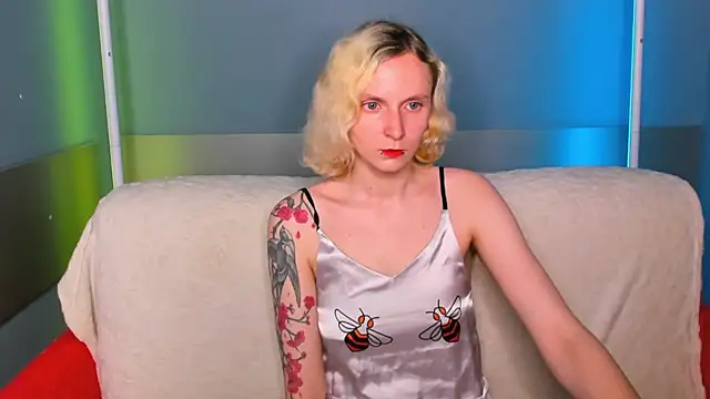 LikiLips online show from May 31, 1:00 am