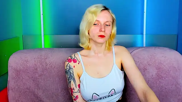 LikiLips online show from April 14, 1:10 am