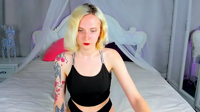 LikiLips online show from April 10, 7:59 am