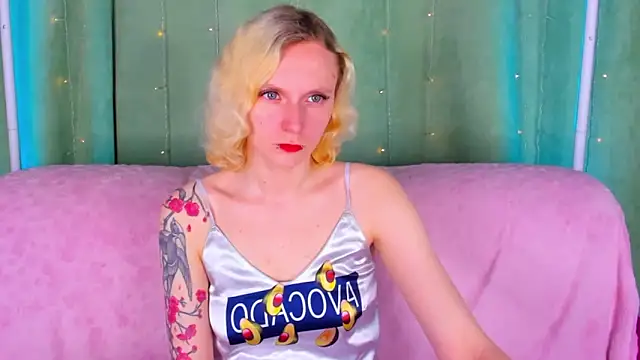LikiLips online show from June 1, 1:06 am