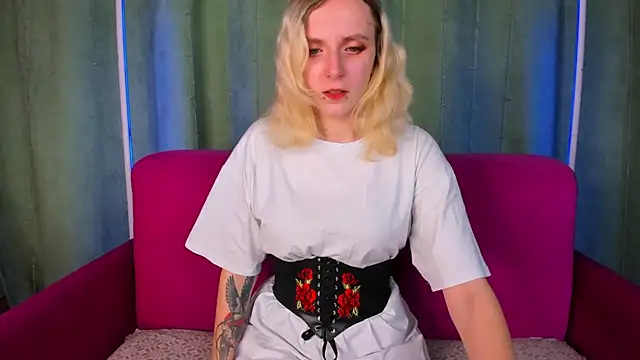 LikiLips online show from November 17, 1:09 am