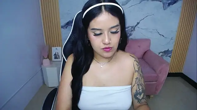 ailyn ch1 online show from January 7, 10:04 pm