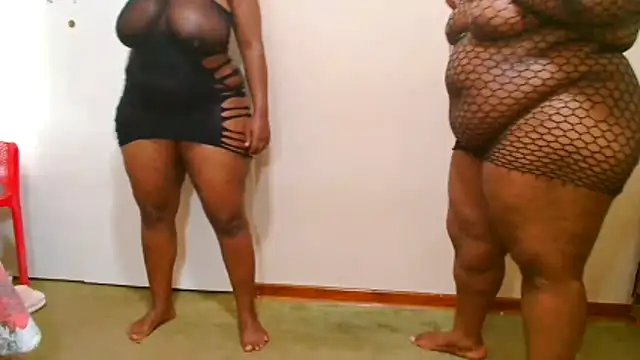 CaramelBootty online show from February 28, 5:29 am