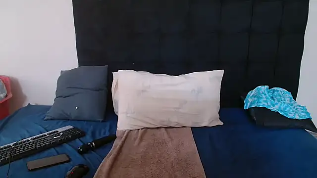 CaramelBootty online show from February 10, 4:11 am