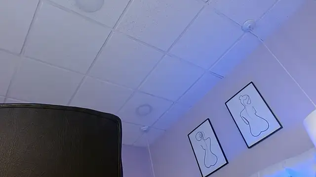 Rosee20  online show from December 5, 3:16 am