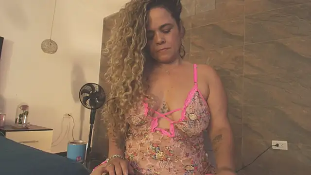 Rosee smith  online show from March 25, 3:17 am