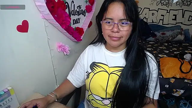 Miss  kendra  online show from May 21, 2:36 pm