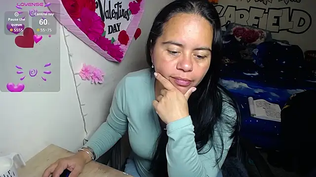 Miss  kendra  online show from April 10, 11:17 am