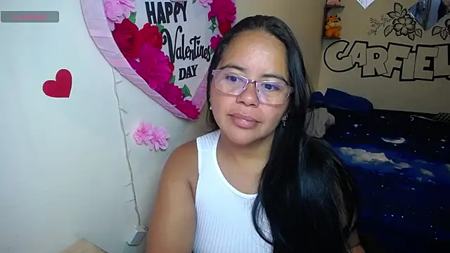 Miss  kendra  online show from May 8, 11:36 am