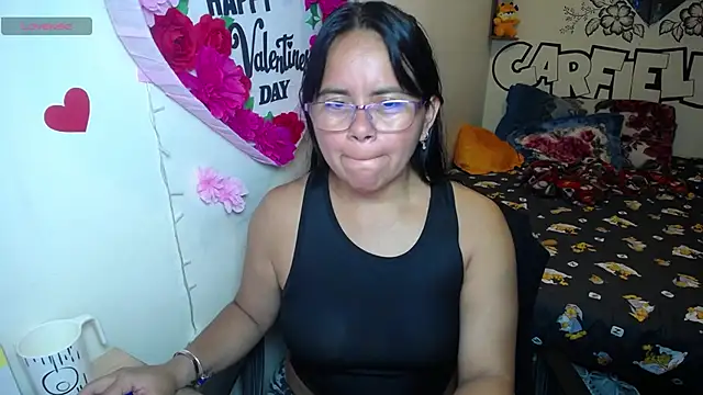 Miss  kendra  online show from May 28, 1:02 am