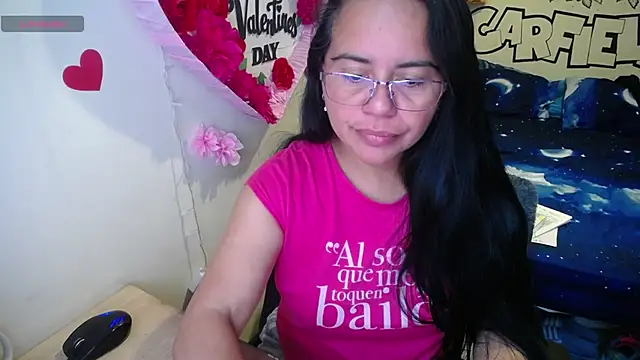 Miss  kendra  online show from April 21, 11:28 am