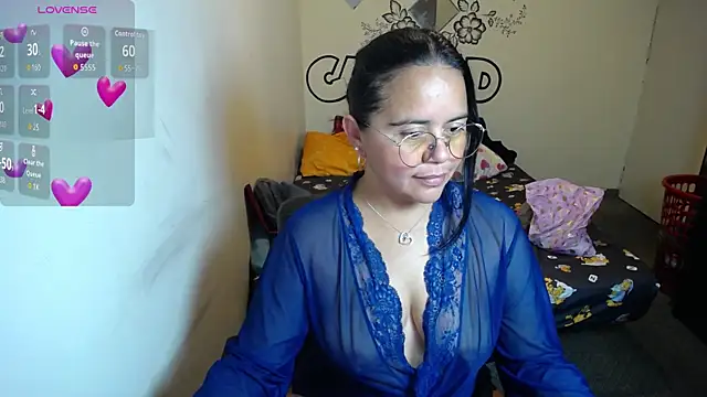 Miss  kendra  online show from December 20, 2:36 am