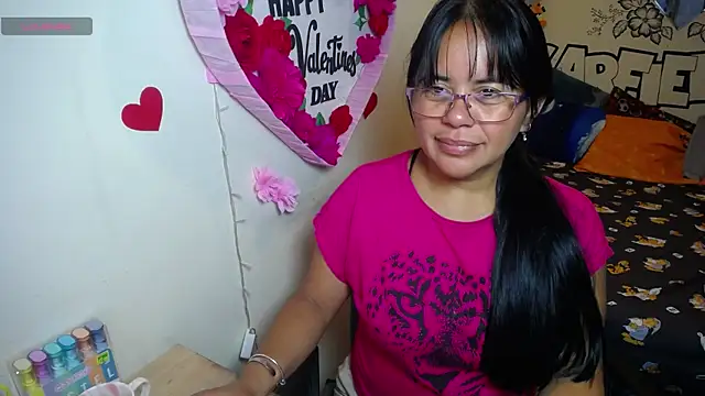Miss  kendra  online show from May 14, 11:40 am