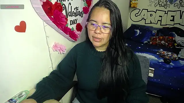 Miss  kendra  online show from April 17, 11:35 am