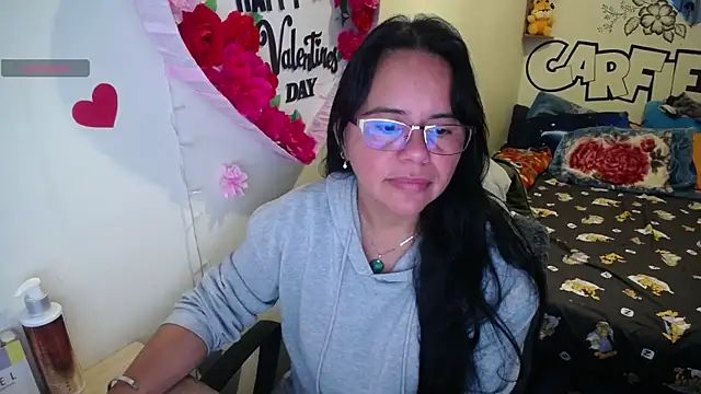 Miss  kendra  online show from July 7, 11:25 am