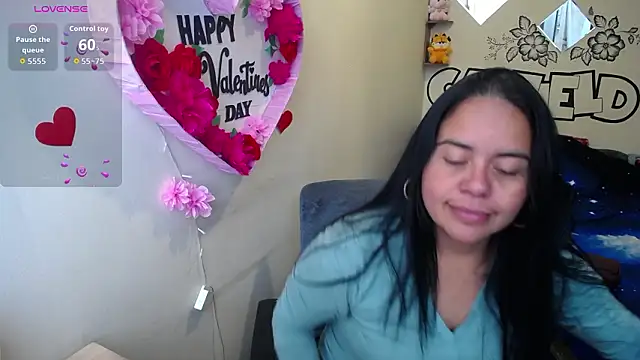 Miss  kendra  online show from March 18, 2:41 pm